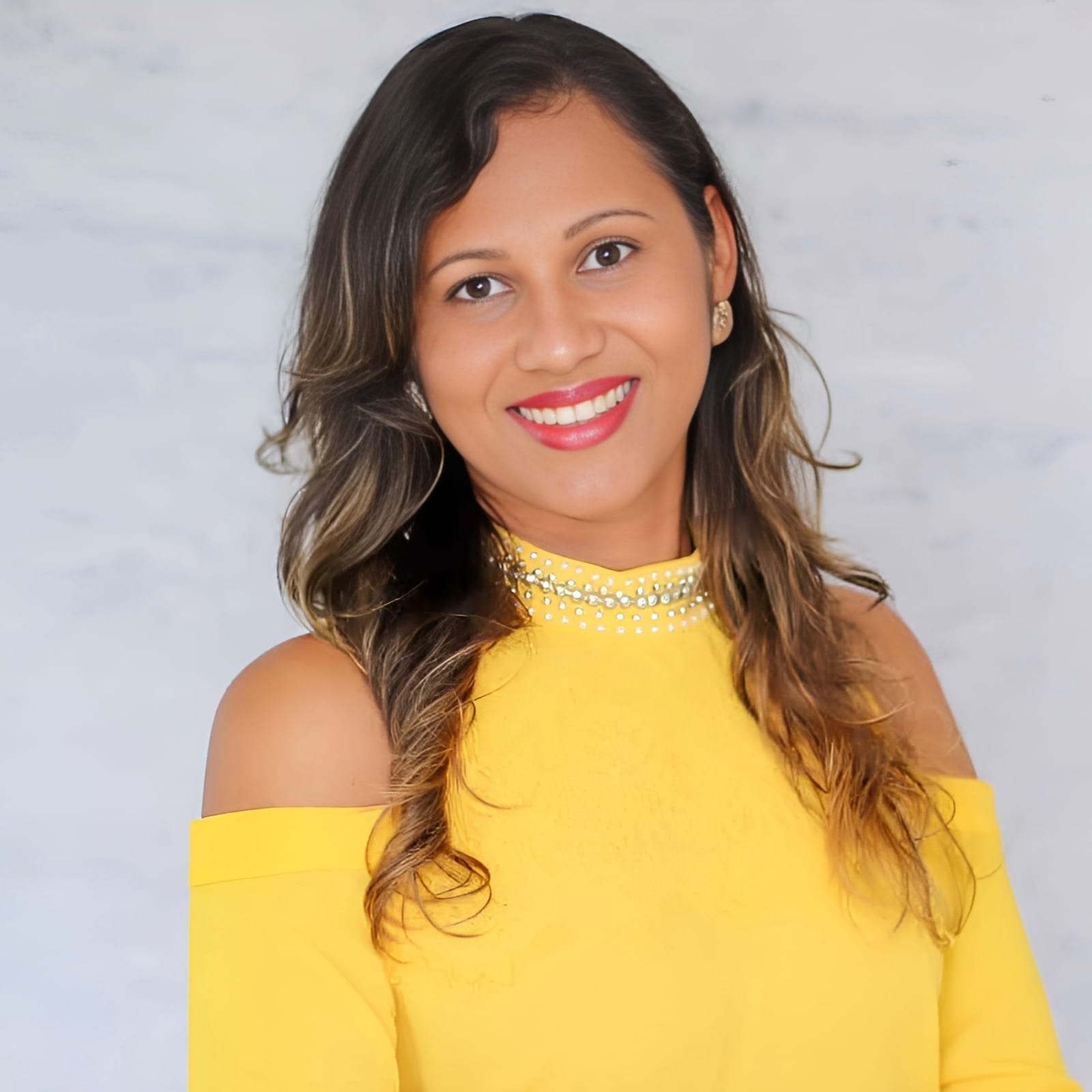 Dra. Bruna Dourado - Advogada Especialista em Direito do Trabalho