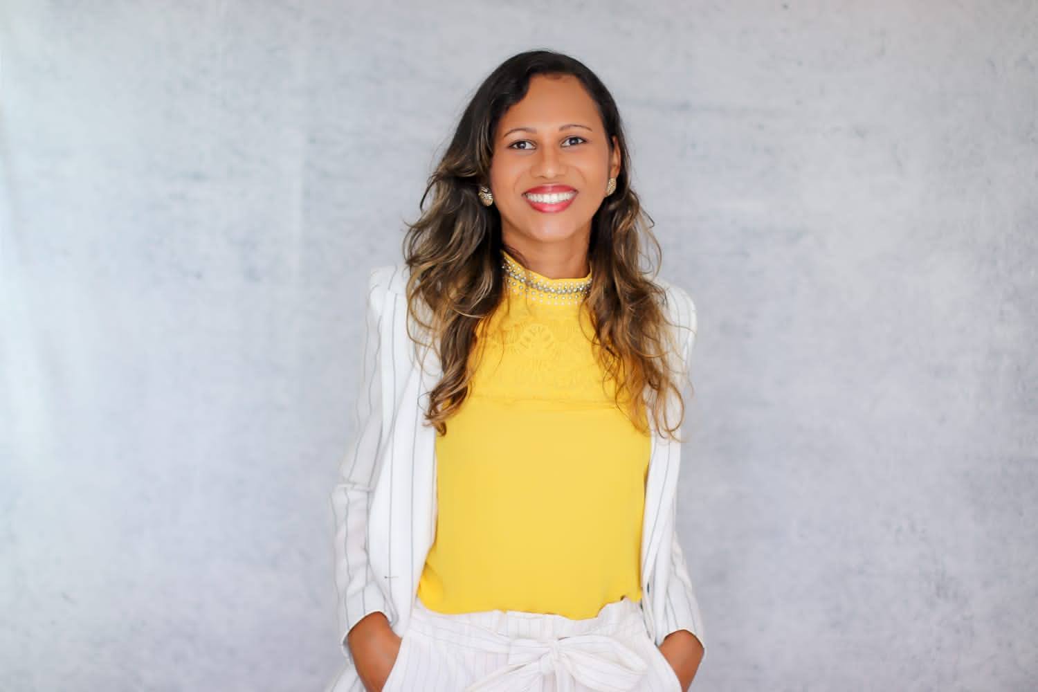 Dra. Bruna Dourado - Advogada Especialista em Direito do Trabalho